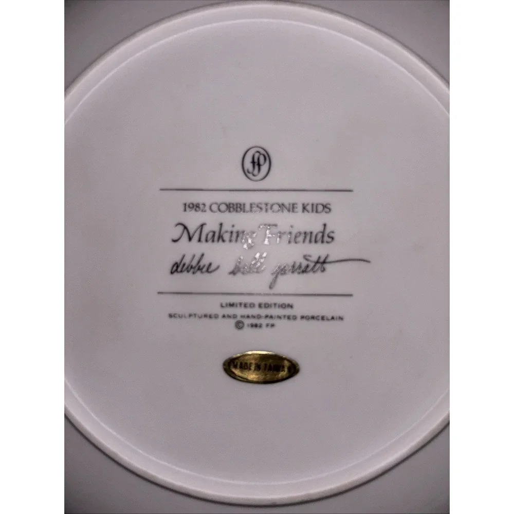 Cobblestone Kids Collector Plate  1982 